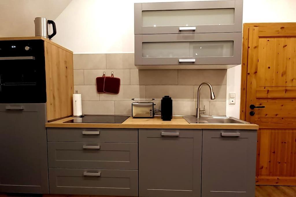 Kleine, Gemuetliche Dachgeschosswohnung Laudenbach  Екстер'єр фото