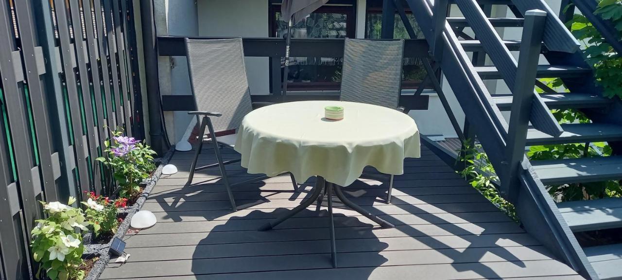 Kleine, Gemuetliche Dachgeschosswohnung Laudenbach  Екстер'єр фото